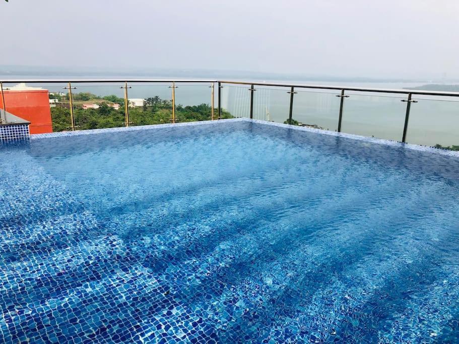 Lovely 2-Bedroom Sea View Serviced Apartment Dabolim Goa Dış mekan fotoğraf